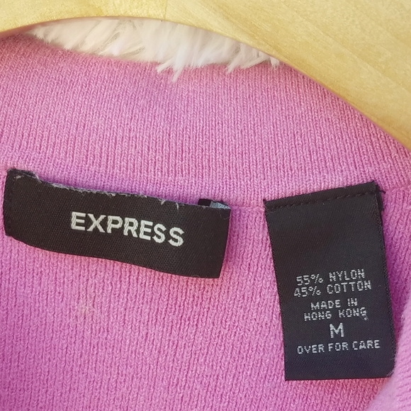 Express Women’s Size M Short Sleeve Knit Top - Picture 11 of 11